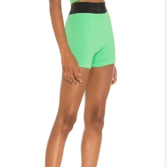 Free People Pants - NWT Free People Movement Seamless Shorts Size M/L
